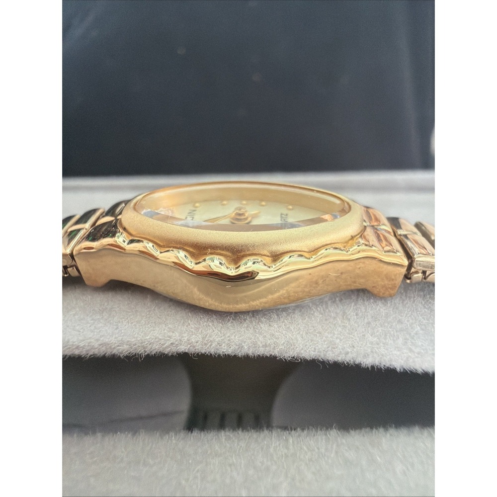 Vintage Elgin Diamond Ladies Watch Oval Textured Dial Gold Tone Stretch Band NEW - Picture 5 of 15